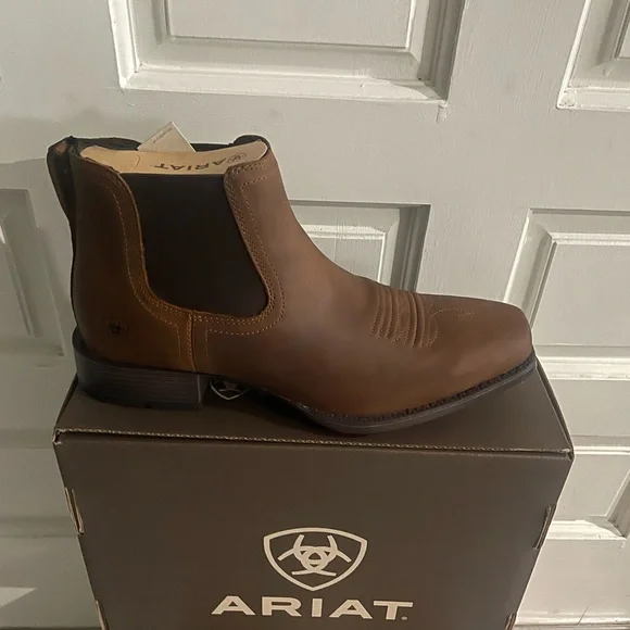 Ariat Men’s Boots Booker ultra square toe EE Wide - Picture 1 of 4